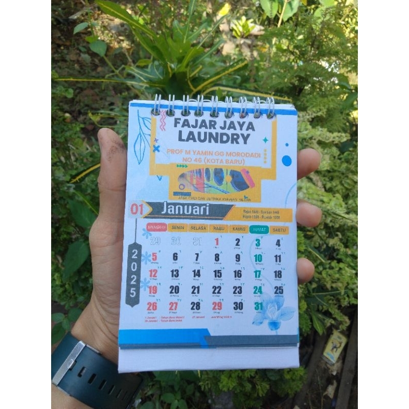 

Kalender duduk /meja mini 2025 - cute dan minimalis and happy new year