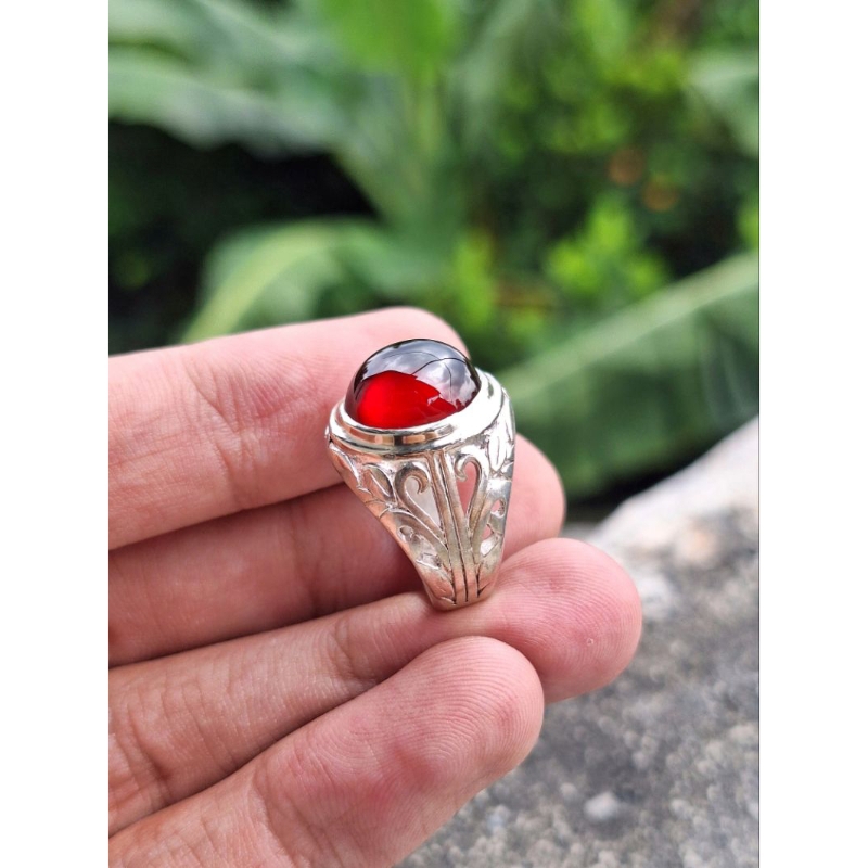 Natural Batu Red Garnet Black Mamba Clean Dim Kantoran