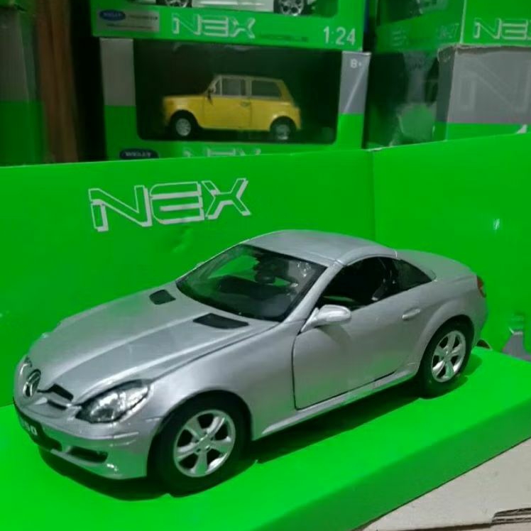 Diecast Welly Skala 1:24 Mercedes Benz SLK350 Baru Bukan Bekas Komplit