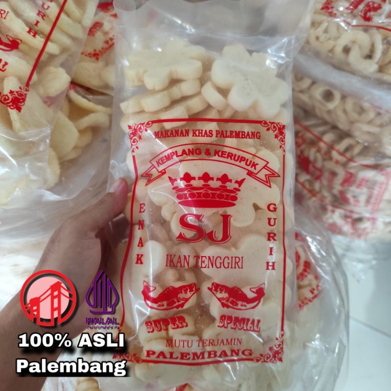 

Kerupuk kemplang asli tenggiri Palembang asli