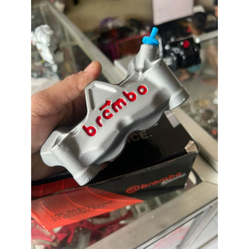 kaliper gp4rx brembo 4piston pict 100