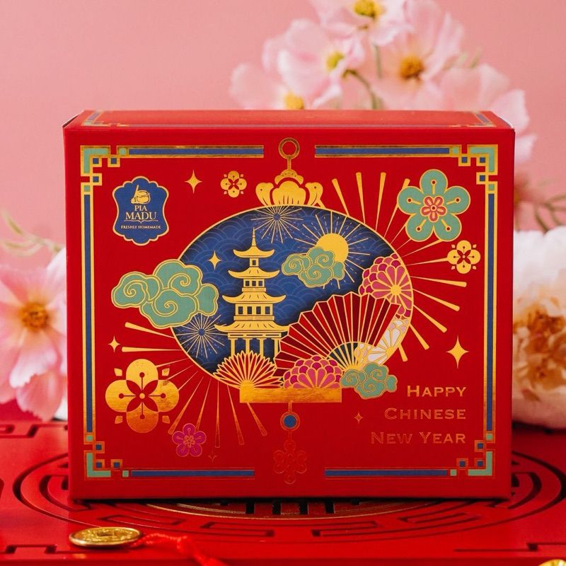 

Pia Madu Chinese New Year Hamper - Fortune Box (isi 10pcs Pia)