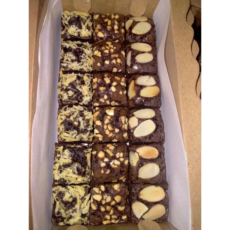 

fudgi brownies uk 20x10