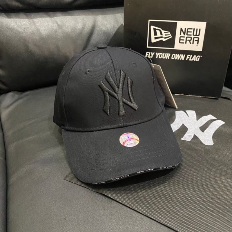 Topi New York Yankees Hitam dan putih | Mlb new era cap original quality mirror 1:1