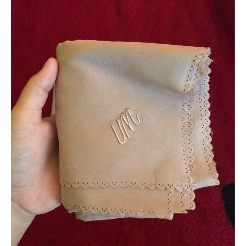 Preloved hijab segi empat