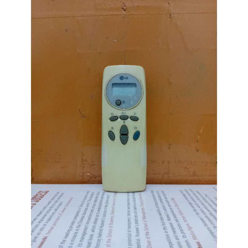 REMOTE AC LG SERI AKB35551201 ORIGINAL