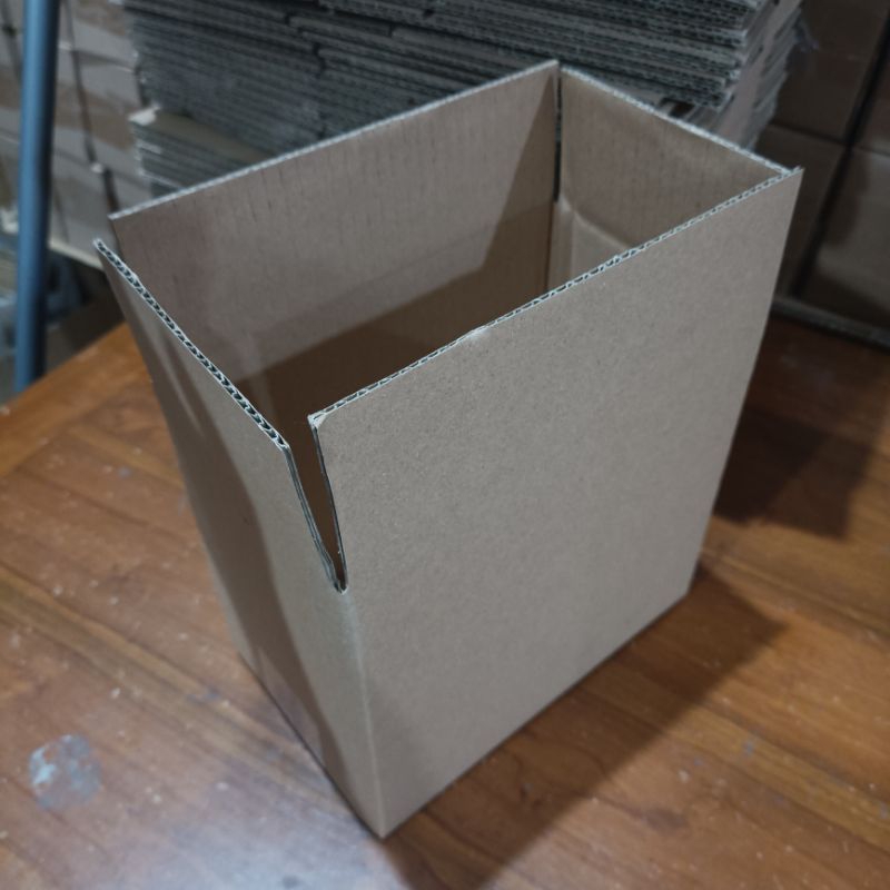 

Dus Coklat 18,5 x 11,5 x 16 cm (1pc)