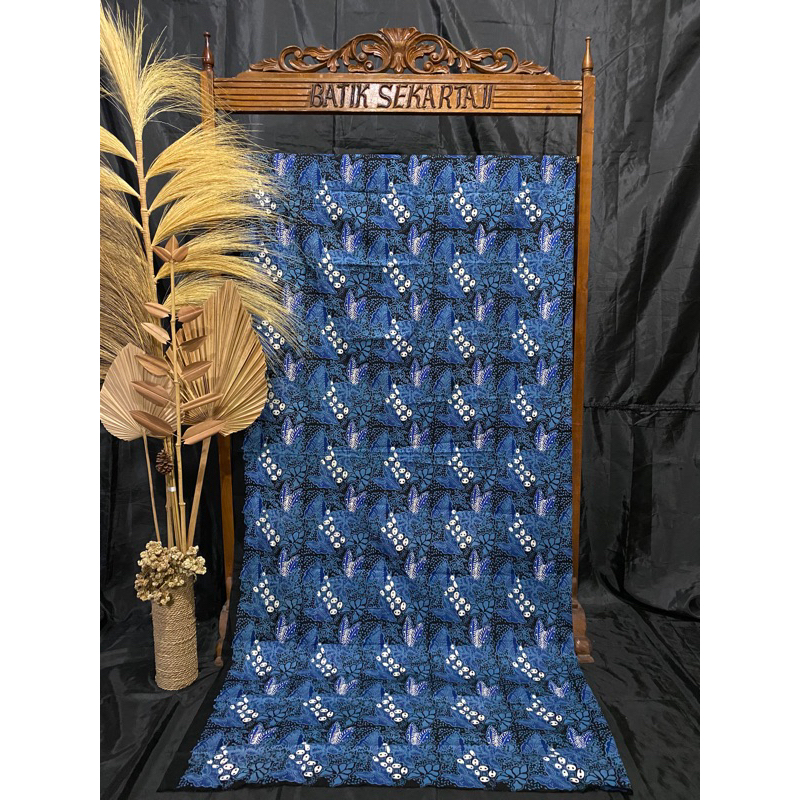 batik grobogan Batik Sekartaji Motif daun lompong Biru