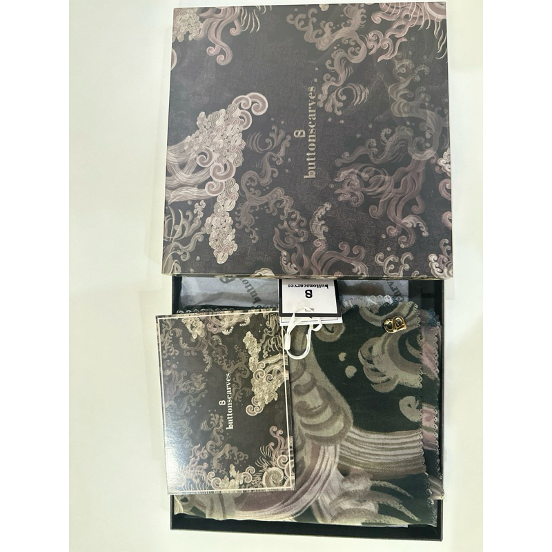 preloved buttonscarves wave series black XL