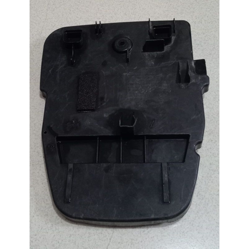 tutup bagasi bok aki honda beat karbu second