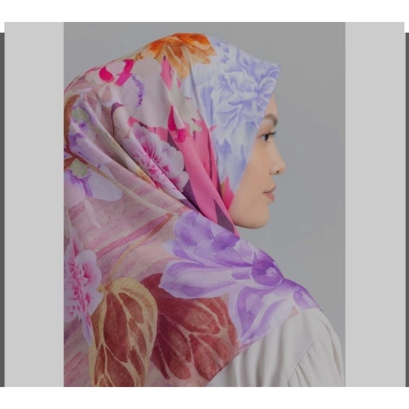 scarf wearing klamby