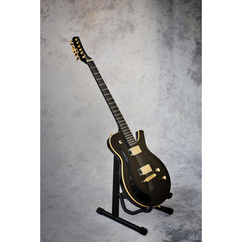 Gitar Elektric Merek Parker PM 10 Hitam