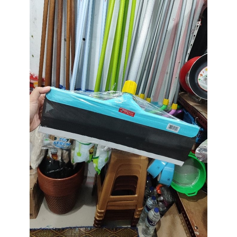 Sapu karet air / pel karet dorong