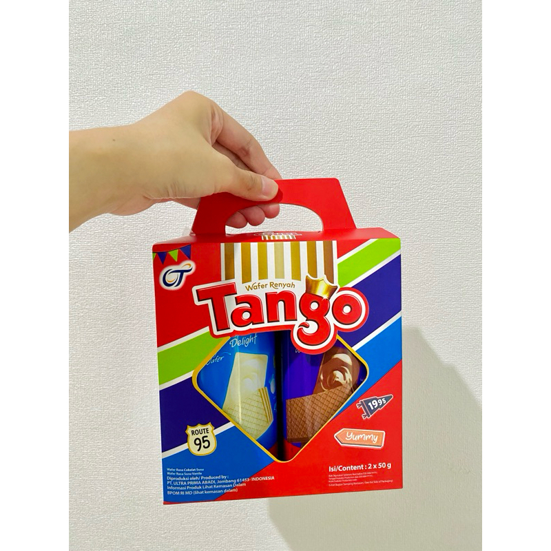 

Tango Wafer Isi 1 Dus 12 Paket - Hampers Lebaran - Isi Hampers Lebaran - Tango Wafer Renyah