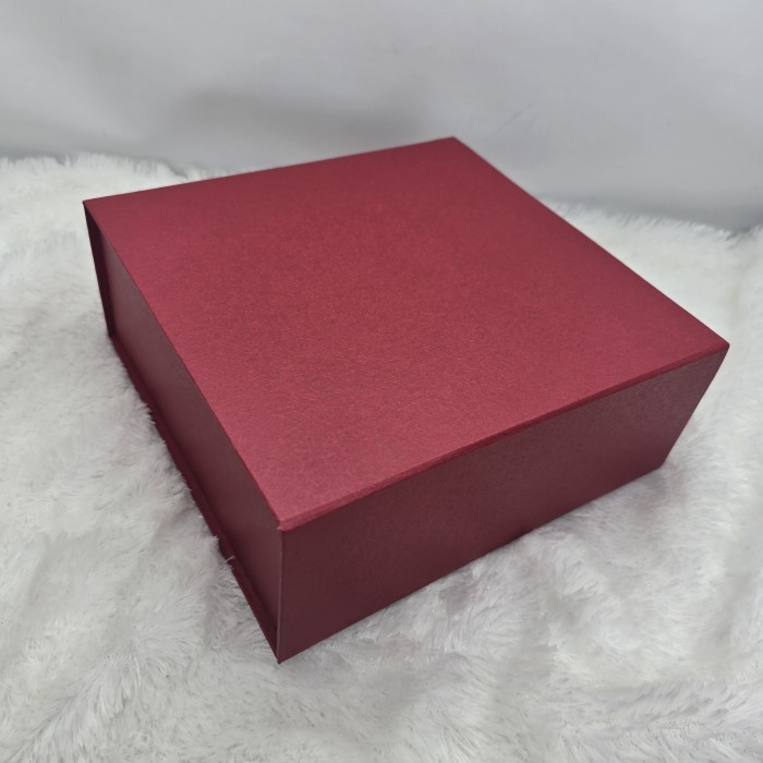 Box Lipat Polos 20x20x8cm | Hardbox Cake Hamper | Kotak Kue | Idul Fitri | Imlek | Natal