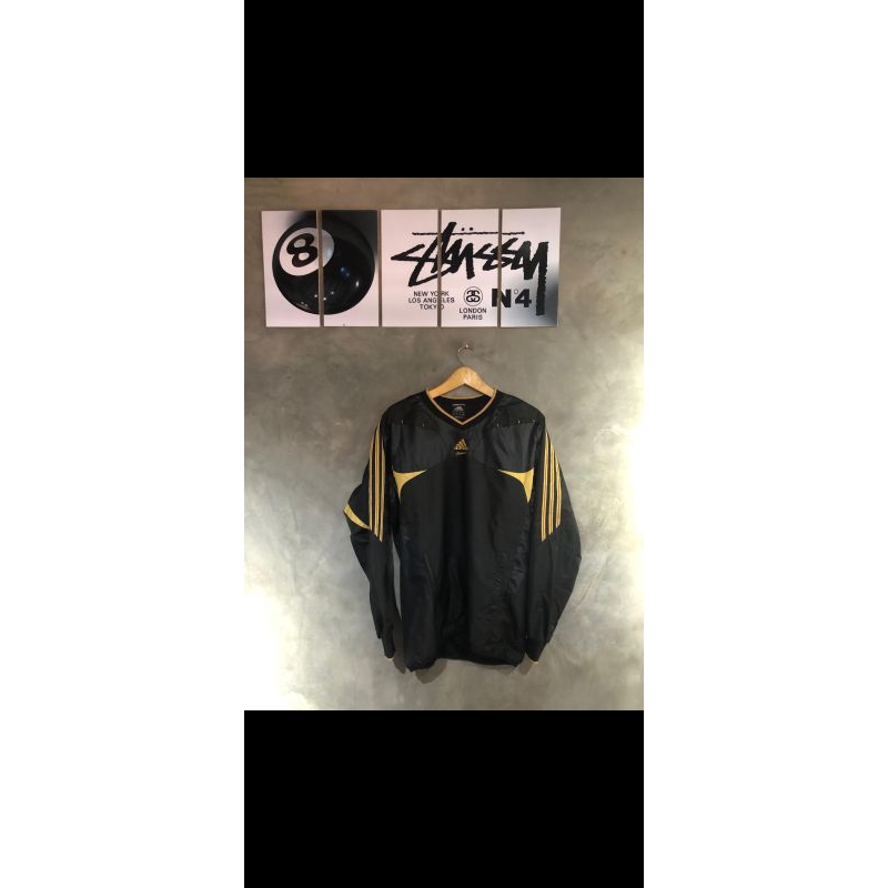 jaket adidas center big logo