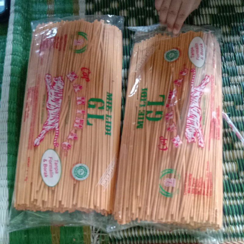 

mie lidi / mie gomak