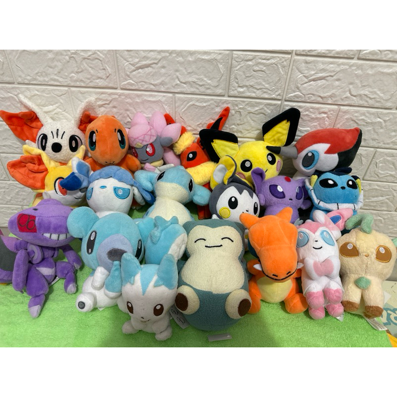 Boneka Pokemon Merk Pokemon Center Original ukuran 15-20cm berbagai karakter