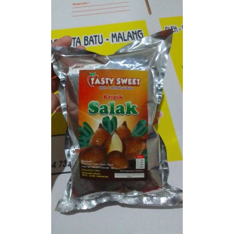 

Kripik buah Salak Camilan buah sehat Oleh-oleh khas kota Batu Malang 50 g