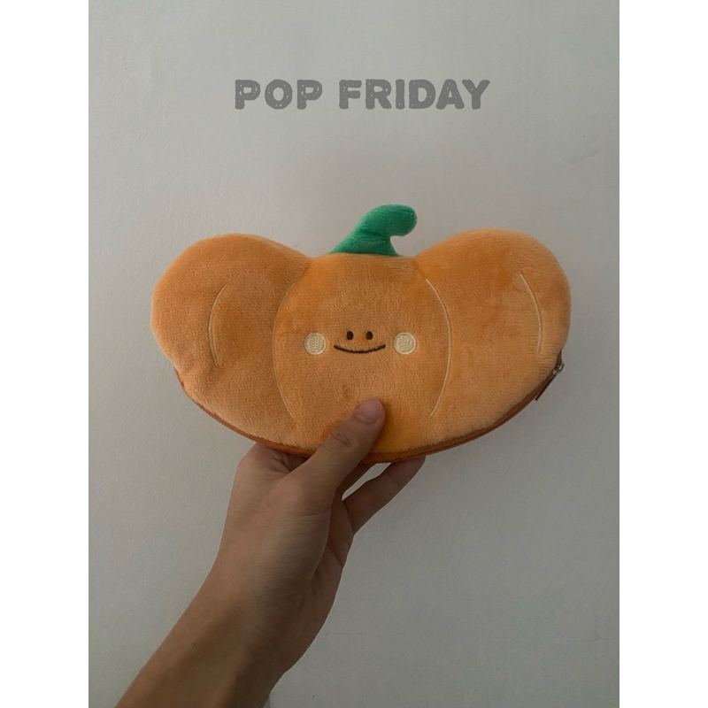 

READY STOCK PREMIUM Daiso Japan Cute Vegetable Pencil Case Tempat Pensil Pouch