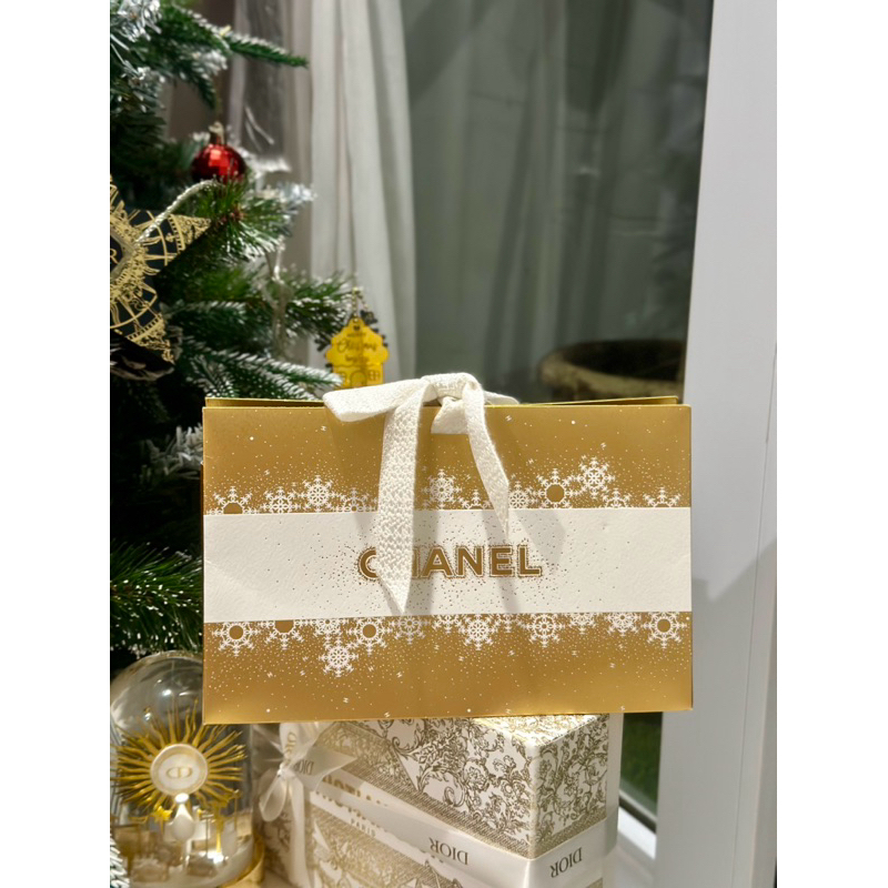 

Chanel gold paperbag medium limited xmas 2024 with ribbon