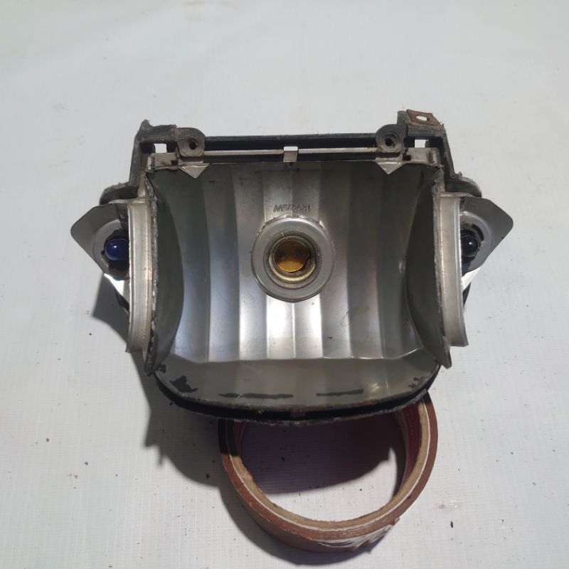 reflektor tatakan dudukan mika stoplamp lampu belakang Nouvo lele original