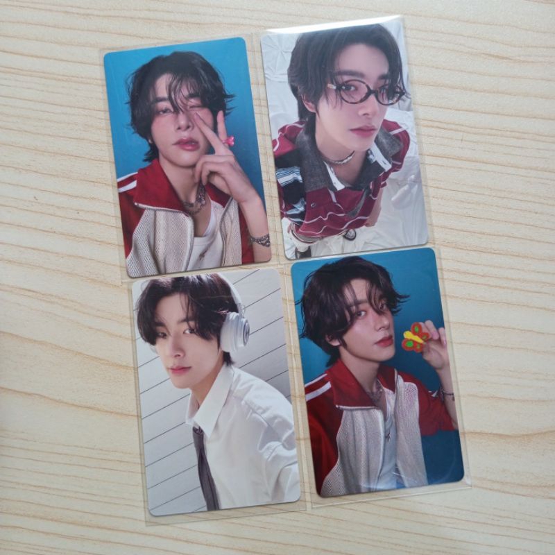 pc dicon unit jake sunghoon kacamata headphone gigit bibir incept ru romance kakao talk untold kacam