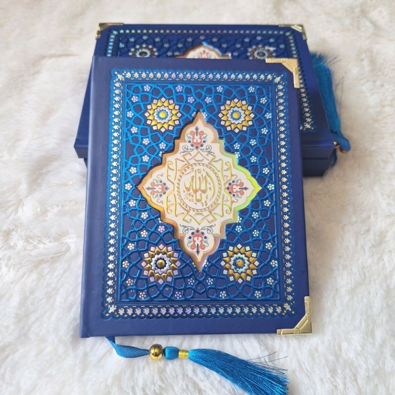 

COVER MOZAIC BIRU