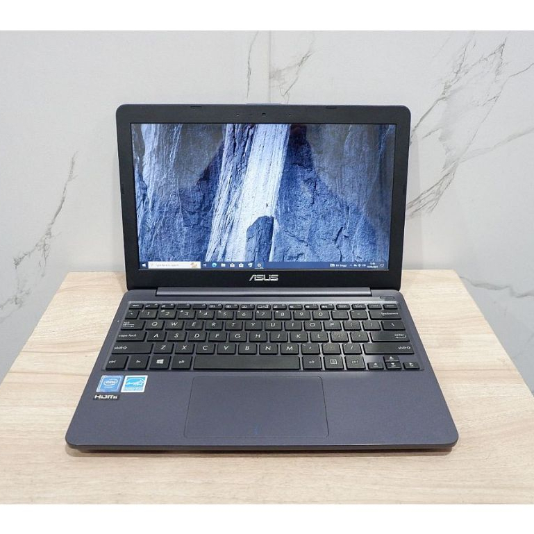 Laptop Asus E203MAH Intel Celeron N4000 Ram 4Gb Hdd 500Gb SCU19403