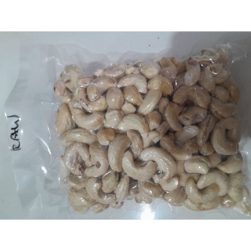 

Kacang Mede Raw Kemasan 250gram