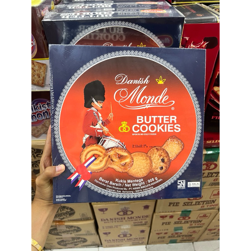 

Danish monde butter cookies besar kaleng 908gr