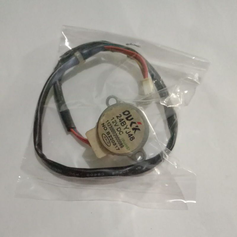 motor swing indoor AC merk Polytron model PAC -05VF