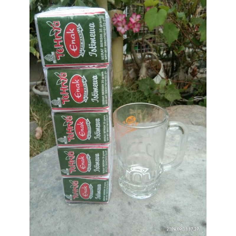 

Teh Wangi Tehnya Enak 1 Slop isi 10 pcs Gratis Gelas Cantik