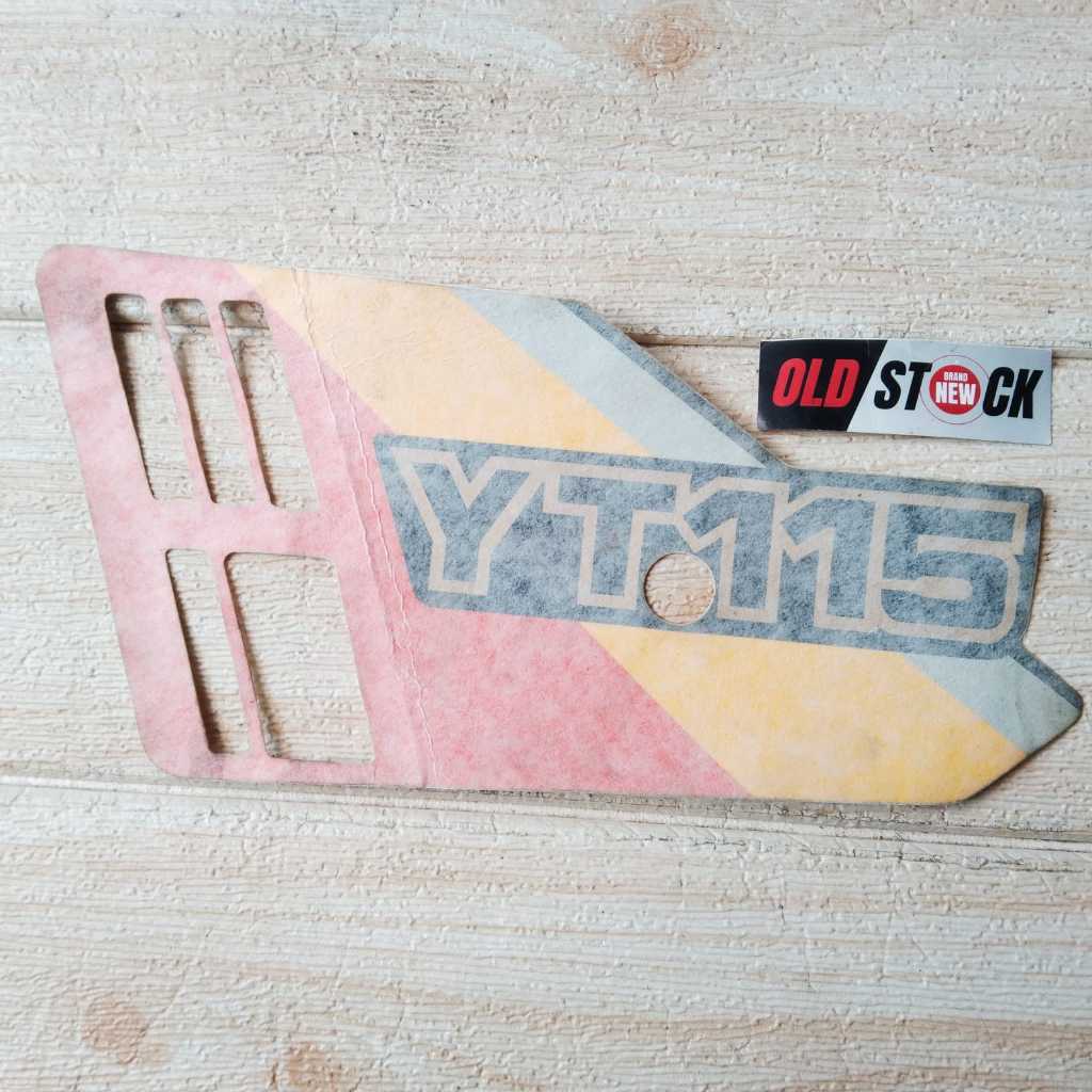 STRIPING STICKER GRAPHIC COVER SIDE LH YAMAHA YT115 YT 115 ASLI ORIGINAL 100% ( 3WL-F173E-11 ) -NEW 