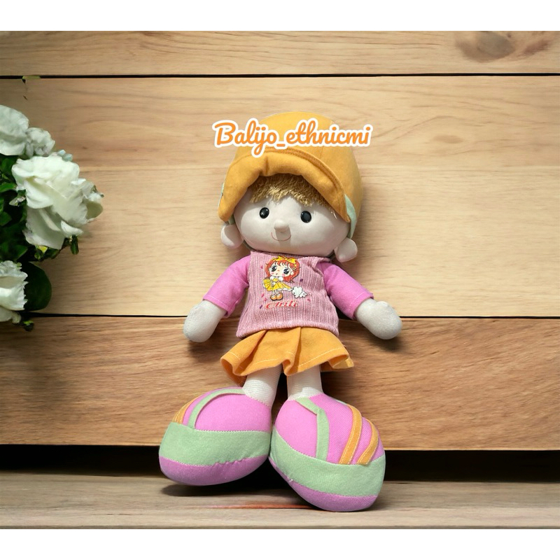 Boneka cewek/vintage