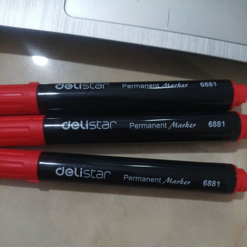 

spidol permanent kaligrafi delli. merah