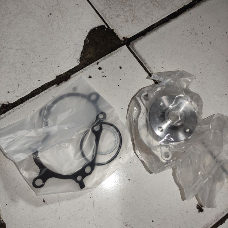 WATER PUMP - DAIHATSU XENIA 1.0 NON VVT-I GMB GWD-41A