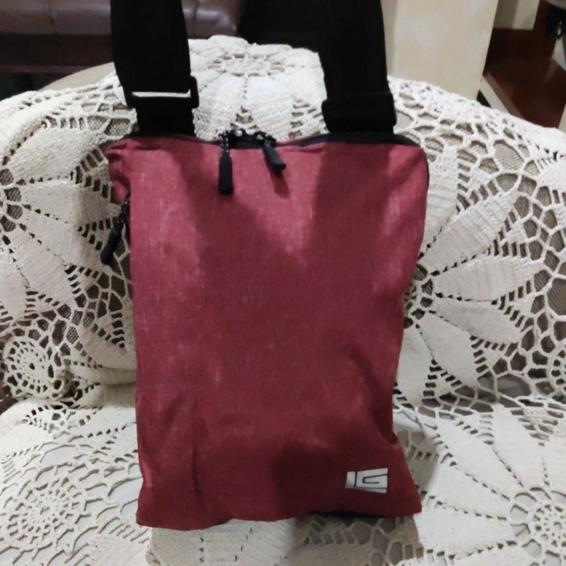 GUY_LAROCHE PARIS ORIGINAL CANVAS MANS SLING BAG NWOT