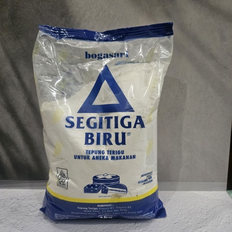 

Segitiga Biru Tepung Terigu untuk Aneka Makanan kemasan 1kg