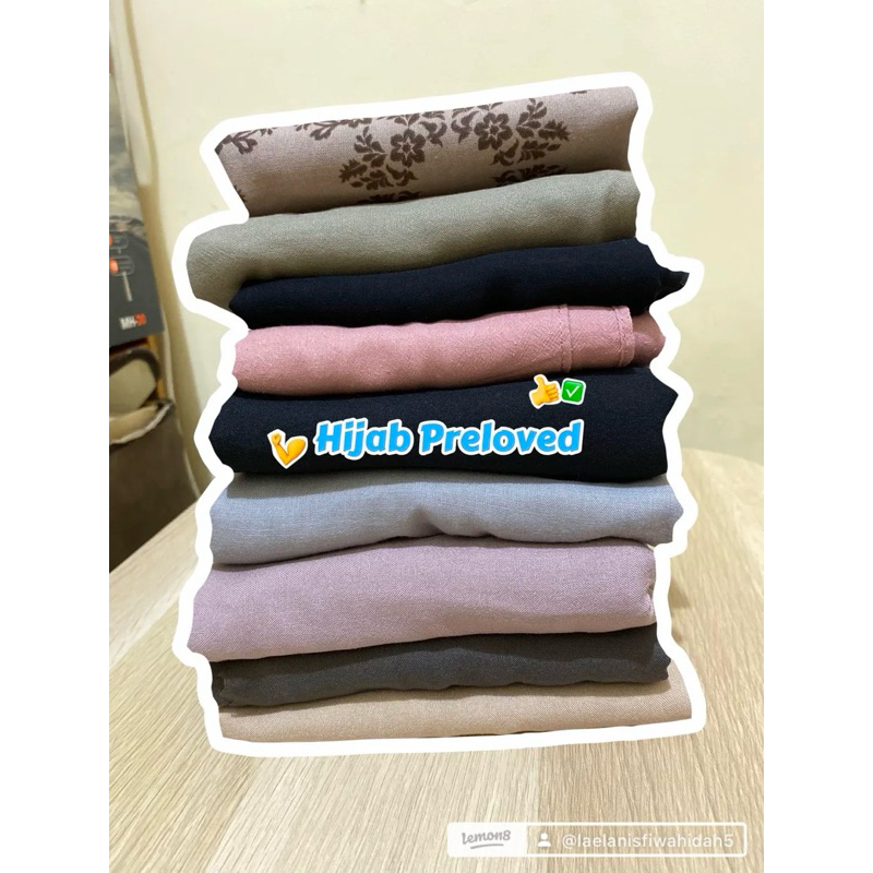 Hijab Segi Empat Preloved