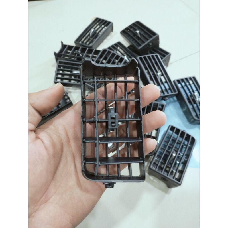 Kisi kisi AC depan tengah dasboard Avanza 2012-2021