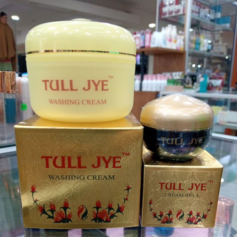 TULL JYE PAKET BASIC DAY  OILY & BRIGHTENING