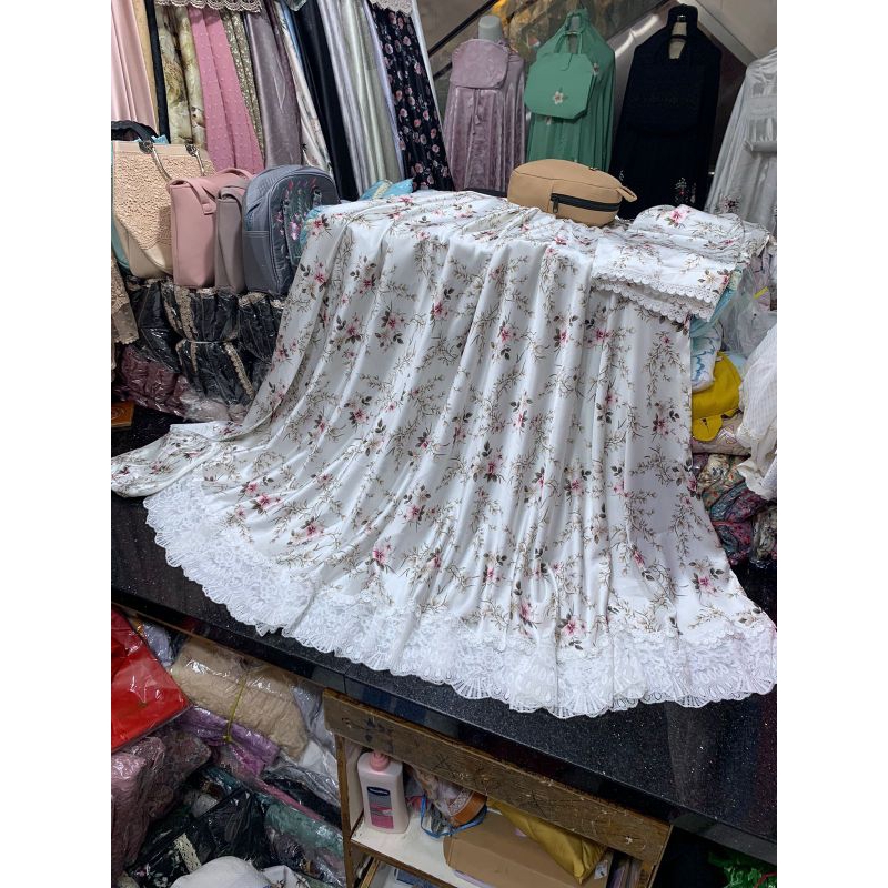 Mukena Ralinisia Silk bunga hitam putih/ mukena silk premium/ mukena dewasa/ mukena motif/Mukena pri