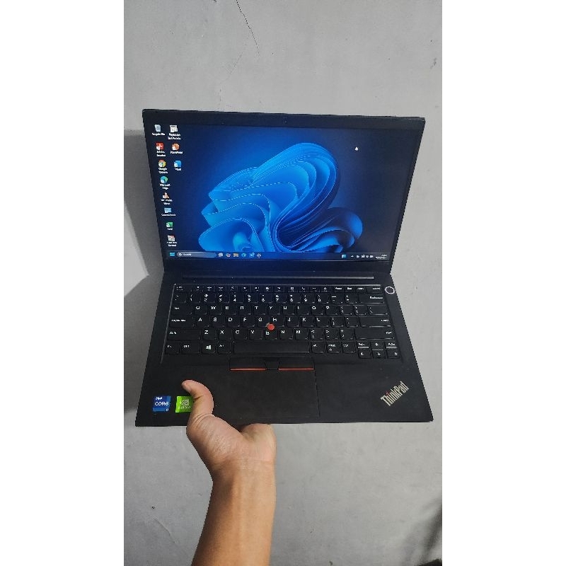 Laptop Thinkpad E14 G2 Intel Core i7 Gen 11/Ram 8 GB/SSD 512GB/Win11/Layar 14 Inch Murah