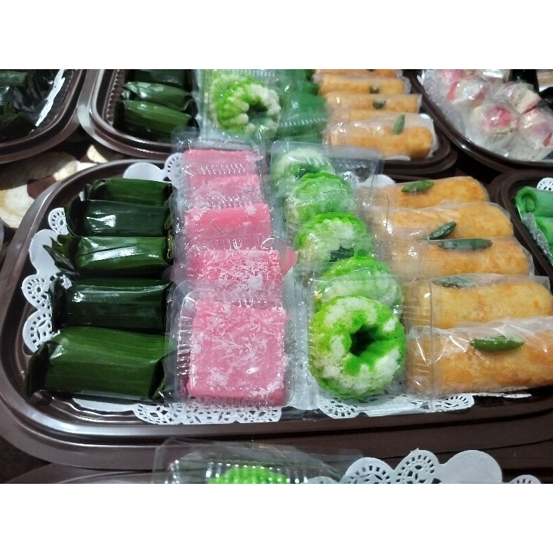 

RB22 Kue Nampan 4 Varian