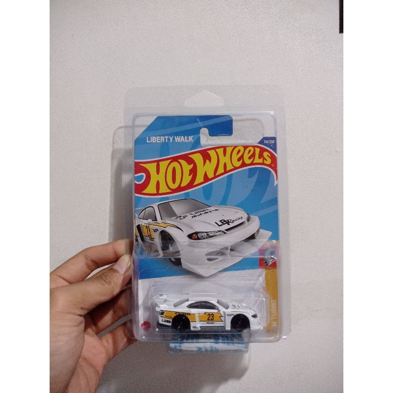 Hotwheels LBWK S15 PUTIH