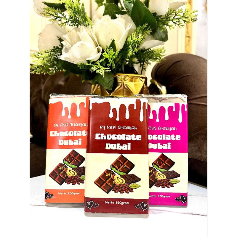 

coklat Dubai 5 bar mix varian rasa (bisa untuk dijual lagi)