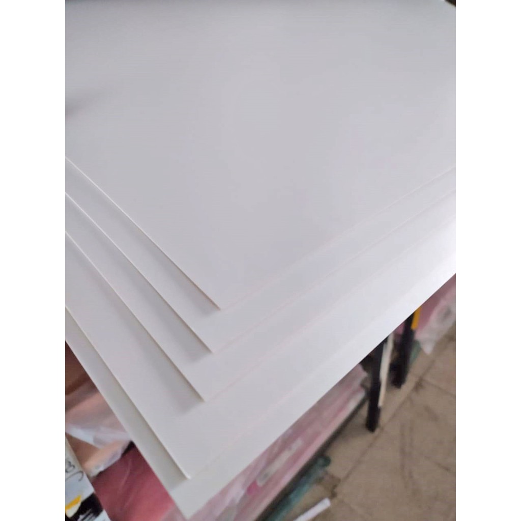 

Kertas Foopack plano 260gr ukuran 79 x 109 cm