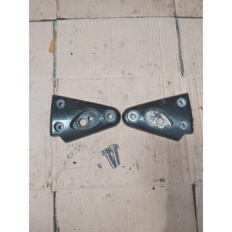 Kupingan lampu depan tiger revo 2008 ori copotan