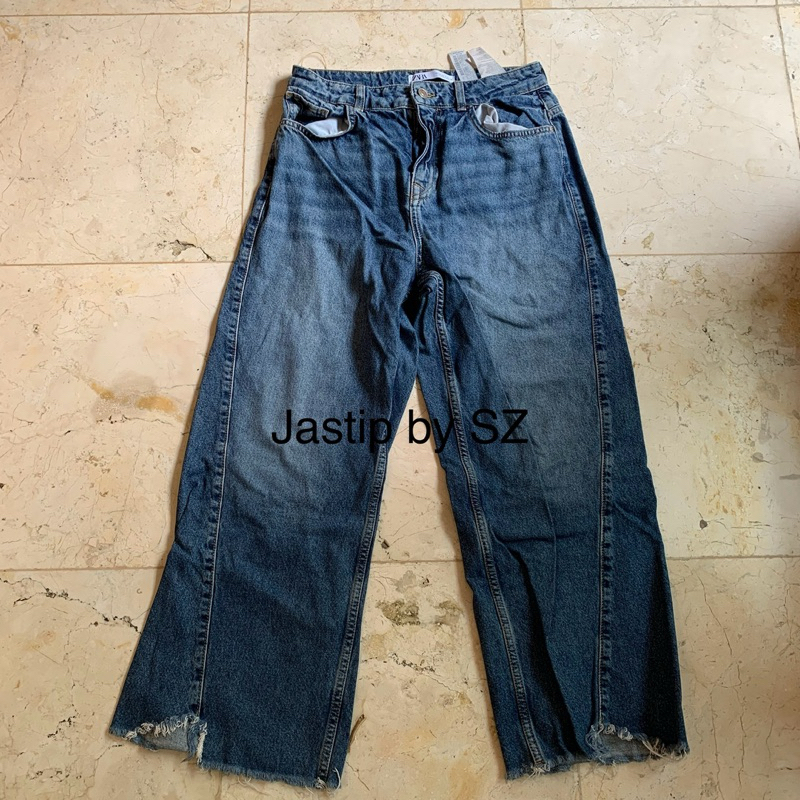 [PRELOVED] CELANA JEANS MINI SKIRT JEANS SHORT JEANS ZARA MANGO